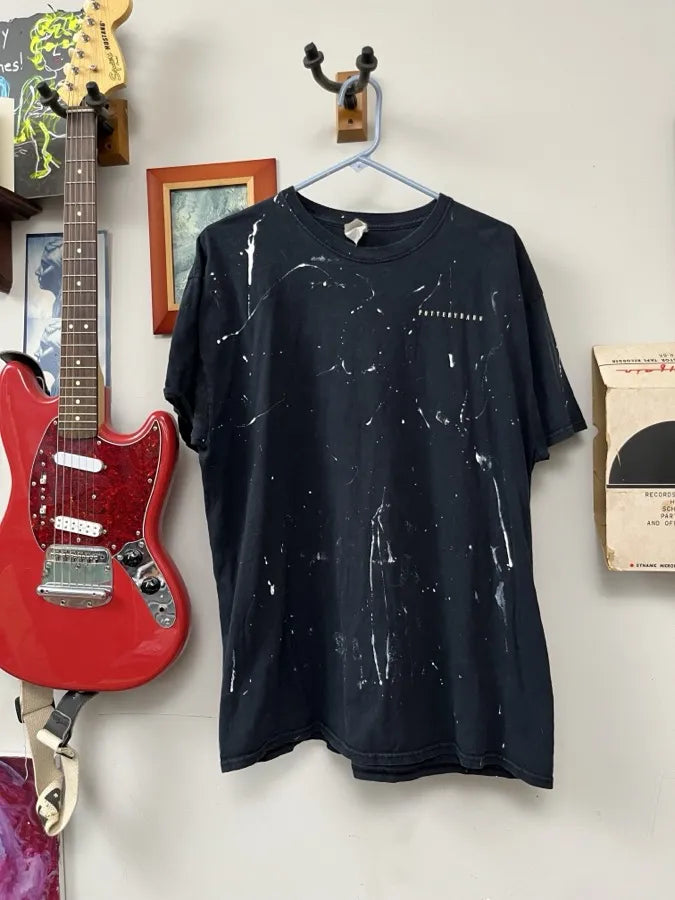 pottery barn tee — Navy shirt with hand painted, size m